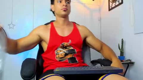 Snapshot of jmortton chatting on 11/19/25, 10:59 IGJmortton online show from 11/19/25, 10:59