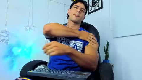 Snapshot of jmortton chatting on 11/29/25, 10:40 IGJmortton online show from 11/29/25, 10:40