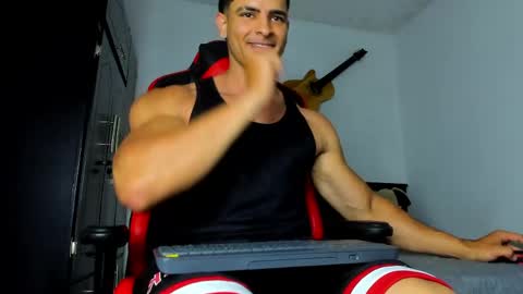 Snapshot of jmortton chatting on 04/14/26, 11:05 IGJmortton online show from 04/14/26, 11:05