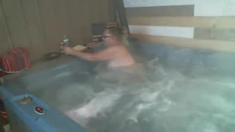 Snapshot of jna1009 chatting on 01/08/26, 01:41 amanda and jake online show from 01/08/26, 01:41