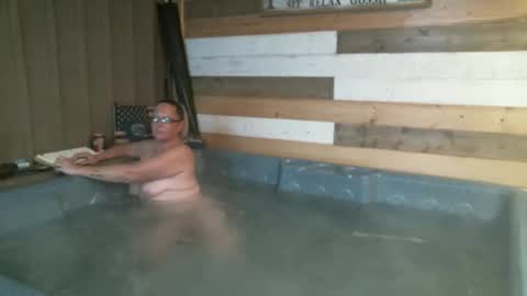 Snapshot of jna1009 chatting on 01/11/26, 01:21 amanda and jake online show from 01/11/26, 01:21