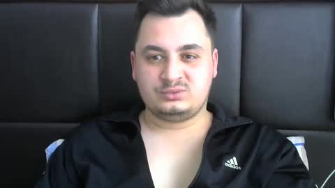 Snapshot of jnsnw chatting on 02/15/25, 12:54 jnsnw online show from 02/15/25, 12:54