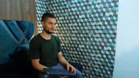 Snapshot of joaho_fernandez chatting on 06/09/26, 09:26 Joao online show from 06/09/26, 09:26