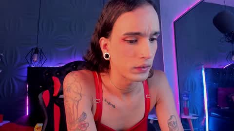 Joa Isaza     online show from 01/18/25, 10:17