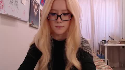 Snapshot of joan_kiss chatting on 12/20/25, 09:16 joan_kiss online show from 12/20/25, 09:16