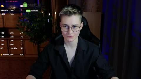 Snapshot of joan_night chatting on 04/18/26, 07:58 J online show from 04/18/26, 07:58