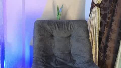 JOAN SAENZ online show from 11/05/25, 08:36