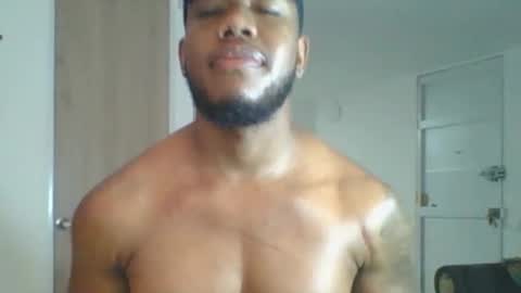 JOAN SAENZ online show from 11/25/25, 02:33