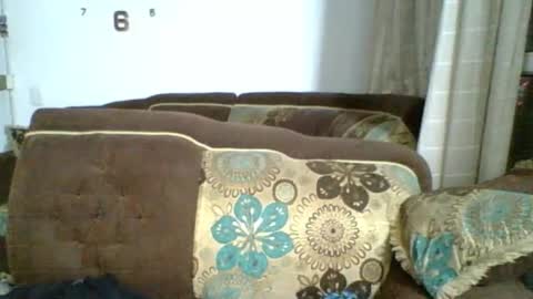 JOAN SAENZ online show from 12/18/25, 09:26