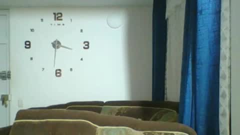 JOAN SAENZ online show from 12/21/25, 08:32