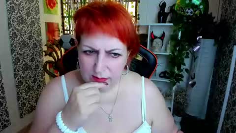 Snapshot of joana_woods chatting on 06/25/26, 08:30 Joana online show from 06/25/26, 08:30
