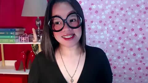 Joana online show from 10/28/25, 08:33