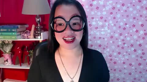 Joana online show from 11/18/25, 08:35