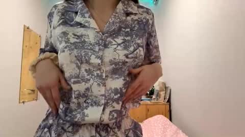 Adel online show from 01/05/26, 06:33