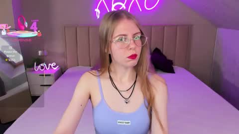 Snapshot of joann_shermann chatting on 05/01/26, 01:32 joann_shermann online show from 05/01/26, 01:32