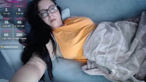 Jo online show from 11/12/25, 12:27