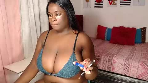 Snapshot of joannediamonds chatting on 01/20/25, 01:00 joannediamonds online show from 01/20/25, 01:00