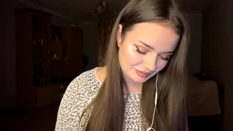 Elizabeth online show from 12/15/25, 04:55