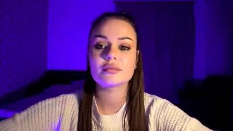 Elizabeth online show from 12/17/25, 06:14