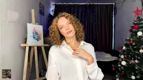 Snapshot of joanniemcgrapth chatting on 12/15/25, 07:45 MONICA online show from 12/15/25, 07:45