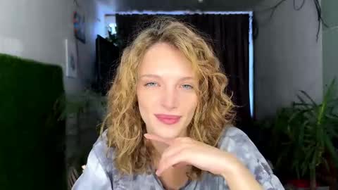 MONICA online show from 01/12/26, 09:58