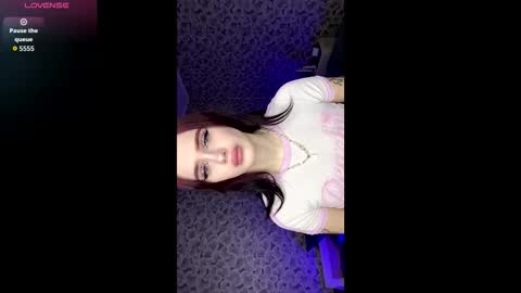 Eva  Its my first day 3 Be pantience online show from 02/09/26, 06:39