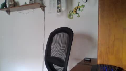 joaodias_18 online show from 12/15/24, 03:09