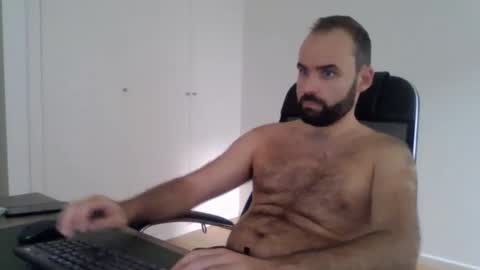 joaodias_18 online show from 09/12/25, 05:24