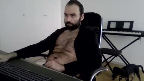 joaodias_18 online show from 02/02/26, 12:15
