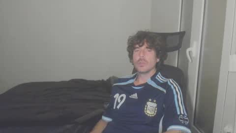 Snapshot of joaquin420_hot chatting on 02/10/26, 03:32 joaquin420_hot online show from 02/10/26, 03:32