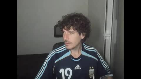 Snapshot of joaquin420_hot chatting on 02/12/26, 05:35 joaquin420_hot online show from 02/12/26, 05:35