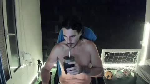 Snapshot of joaquin420_hot chatting on 07/11/26, 10:22 joaquin420_hot online show from 07/11/26, 10:22