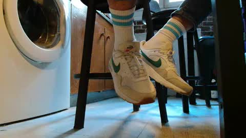 GUILLAUME feet and socks online show from 02/03/25, 03:17