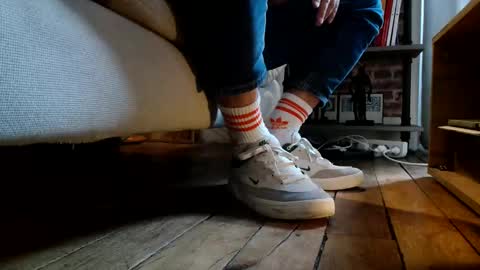 GUILLAUME feet and socks online show from 02/06/25, 11:10