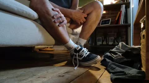 GUILLAUME feet and socks online show from 02/10/25, 02:26