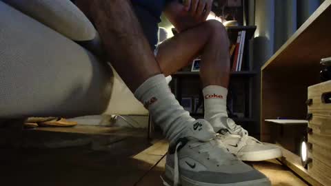 GUILLAUME feet and socks online show from 02/10/25, 07:38