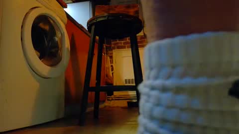 GUILLAUME feet and socks online show from 03/10/25, 07:40