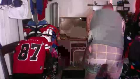 Snapshot of jockdad87 chatting on 01/18/26, 10:02 JockDad87 online show from 01/18/26, 10:02