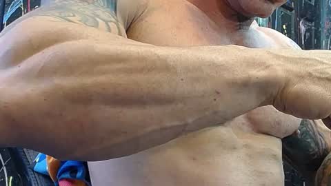 Snapshot of jocobo_hot chatting on 01/04/25, 11:27 jacobo online show from 01/04/25, 11:27