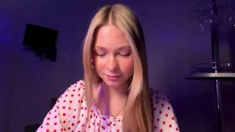 Emma online show from 05/17/26, 07:10