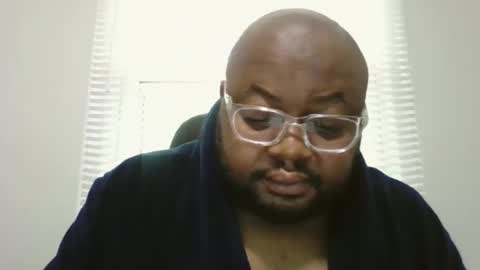 Snapshot of joe25123 chatting on 05/12/26, 04:37 joe25123 online show from 05/12/26, 04:37