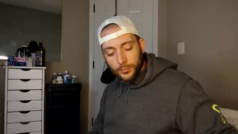 joe883555 online show from 10/27/25, 02:43