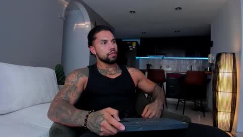 joe_esthetic online show from 11/22/25, 10:20