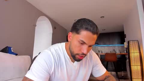 Snapshot of joe_esthetic chatting on 03/24/26, 09:42 joe_esthetic online show from 03/24/26, 09:42