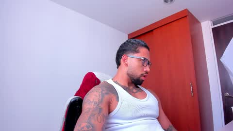 Snapshot of joe_esthetic chatting on 04/02/26, 12:47 joe_esthetic online show from 04/02/26, 12:47