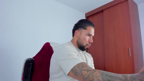 Snapshot of joe_esthetic chatting on 05/05/26, 11:02 joe_esthetic online show from 05/05/26, 11:02
