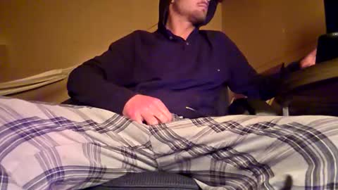 Snapshot of joeblow2481 chatting on 05/04/26, 05:36 joeblow2481 online show from 05/04/26, 05:36