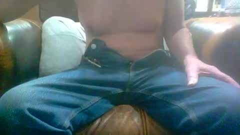 joeblow61616 online show from 12/31/24, 03:53