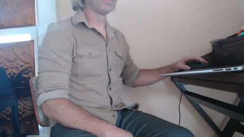 Snapshot of joebo7575 chatting on 10/16/25, 07:59 joebo7575 online show from 10/16/25, 07:59