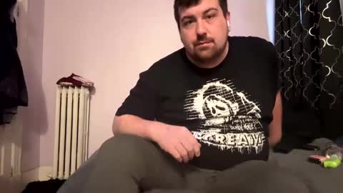 joejoe329 online show from 01/01/25, 06:06